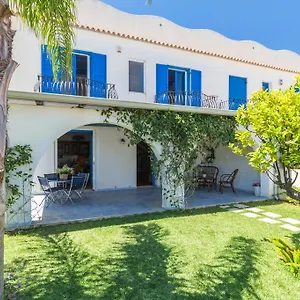 Oliana Villa